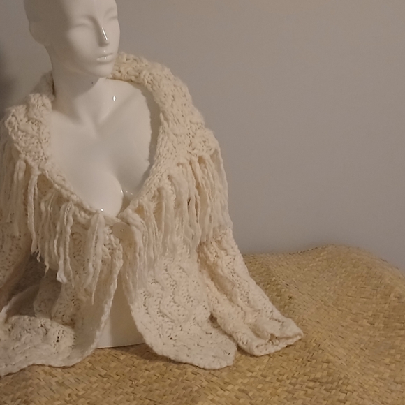 Chico's size 2, pre-owned,  pearl Women's Fringe Cardigan Sweaters Long Sleeve - Picture 3 of 9